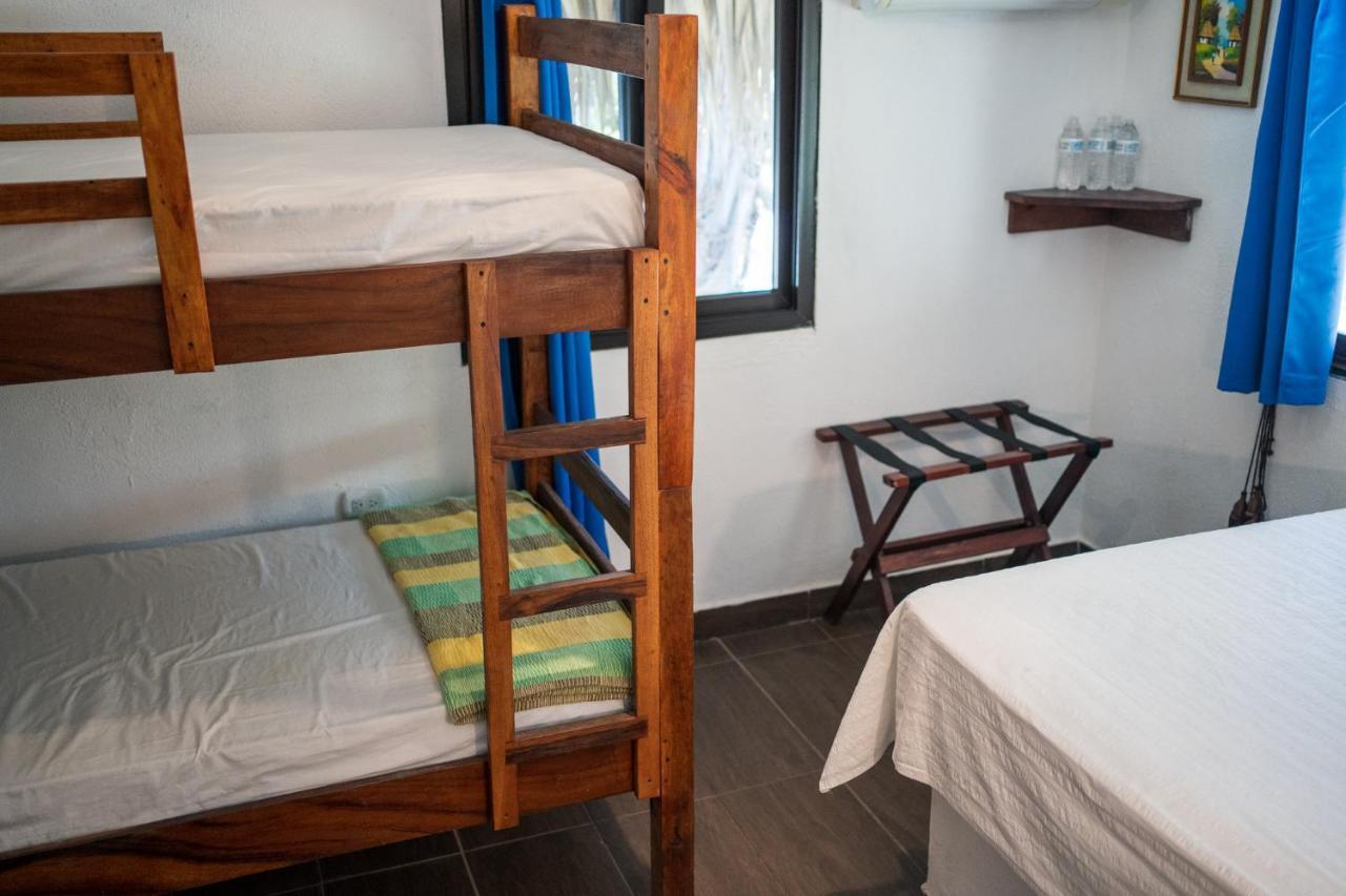 Marbella Eco Lodge มอนเตริโก ภายนอก รูปภาพ